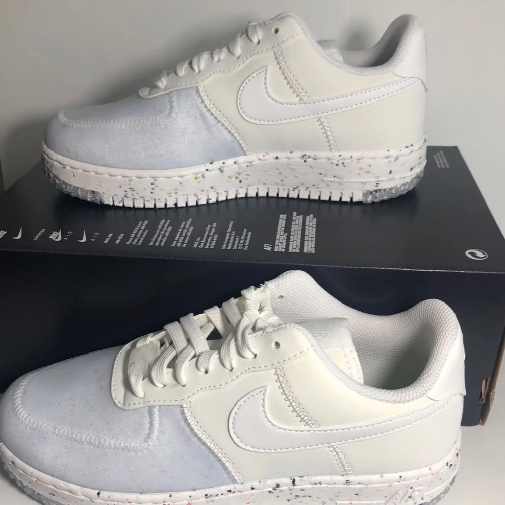 Women’s SZ 7 & 8.5 Nike Air Force Crater